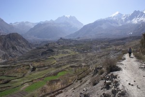Descending from Muktinath to Pokhara